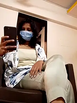 Love Foreverr12 online show from 6, 10, 2025