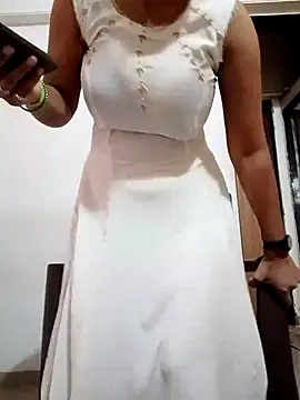 Love Foreverr12 online show from 18, 10, 2025