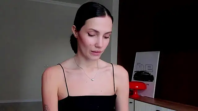 Snapshot of AdeleShinemm chatting on 14, 11, 2025 AdeleShinemm online show from 14, 11, 2025