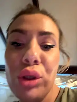 emmasweett11 online show from 29, 9, 2025