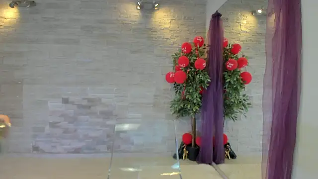 AngelInSinn online show from 8, 4, 2026