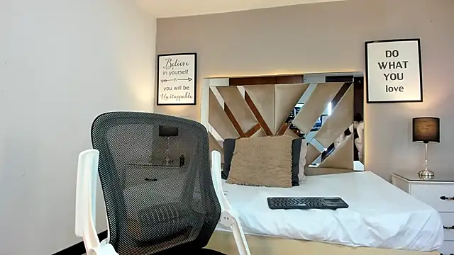 cellestehot online show from 22, 10, 2025