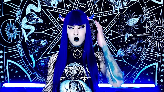 naomi satan online show from 19, 11, 2025