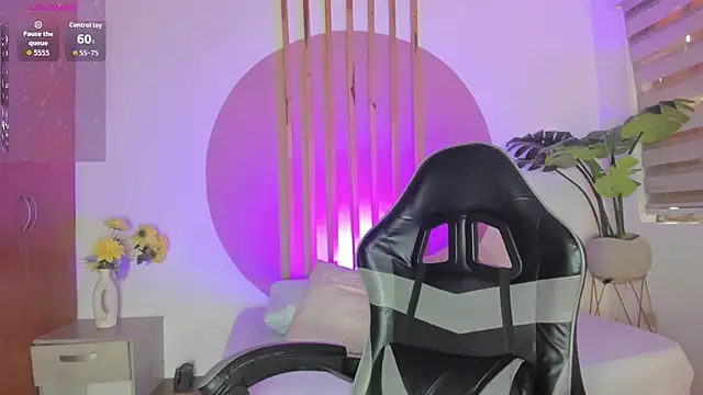 rei cos online show from 18, 11, 2025