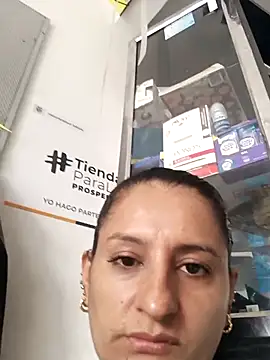 Snapshot of Titiss8921 chatting on 18, 9, 2025 Titiss8921 online show from 18, 9, 2025