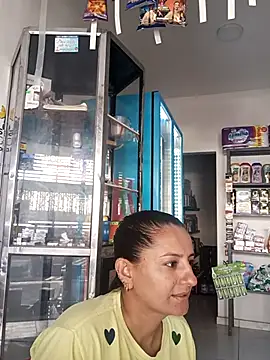 Snapshot of Titiss8921 chatting on 23, 9, 2025 Titiss8921 online show from 23, 9, 2025