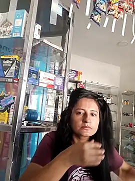 Snapshot of Titiss8921 chatting on 24, 9, 2025 Titiss8921 online show from 24, 9, 2025