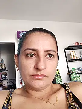 Snapshot of Titiss8921 chatting on 3, 11, 2025 Titiss8921 online show from 3, 11, 2025