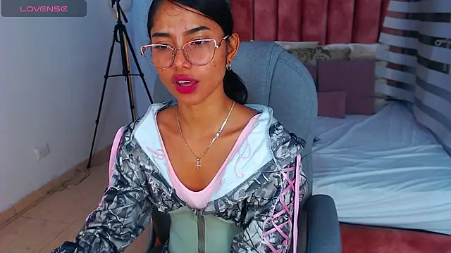 Snapshot of Milaa_Star_ chatting on 2, 10, 2025 Milaa Star online show from 2, 10, 2025