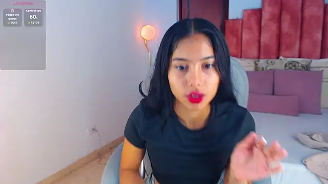 Snapshot of Milaa_Star_ chatting on 18, 10, 2025 Milaa Star online show from 18, 10, 2025