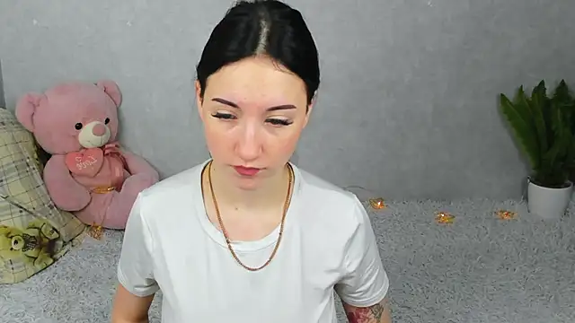 Snapshot of EileenMoores chatting on 27, 11, 2025 EileenMoores online show from 27, 11, 2025