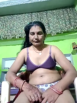 Snapshot of ZIVAA chatting on 12, 10, 2025 ZIVAA online show from 12, 10, 2025