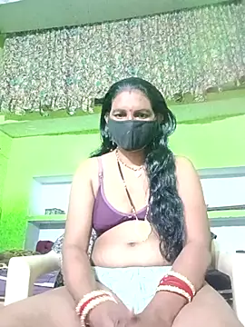 Snapshot of ZIVAA chatting on 25, 11, 2025 ZIVAA online show from 25, 11, 2025