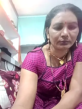 Snapshot of ZIVAA chatting on 4, 12, 2025 ZIVAA online show from 4, 12, 2025