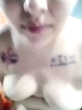 Snapshot of yelezia chatting on 5, 10, 2025 yelezia online show from 5, 10, 2025