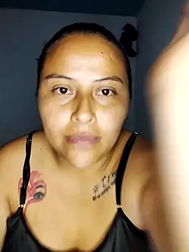 Snapshot of yelezia chatting on 1, 12, 2025 yelezia online show from 1, 12, 2025