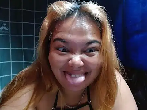 Snapshot of Hajaima chatting on 19, 11, 2025 Hajaima online show from 19, 11, 2025