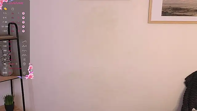 Snapshot of Bonnie_Nunez chatting on 9, 10, 2025 Bonnie Nunez online show from 9, 10, 2025