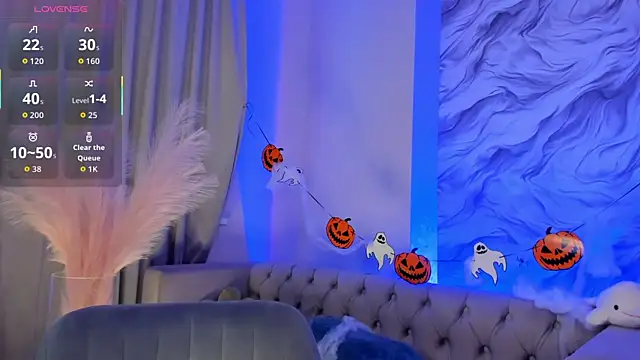 Aria Mila online show from 30, 10, 2025