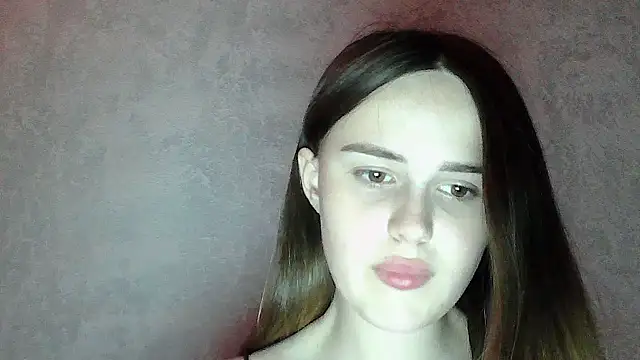 SweetLoraa online show from 6, 7, 2026