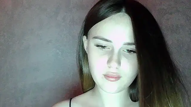 SweetLoraa online show from 23, 7, 2026