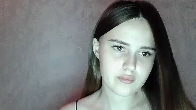 SweetLoraa online show from 24, 7, 2026