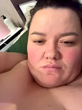 SunnyLeila2101 online show from 5, 10, 2025