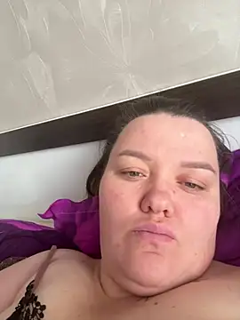 SunnyLeila2101 online show from 11, 4, 2026