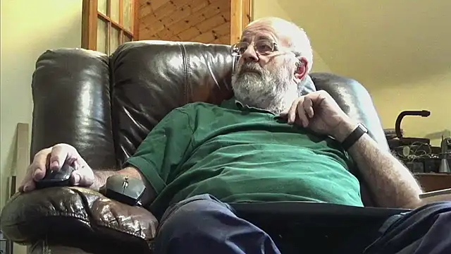 Snapshot of janzer13 chatting on 14, 9, 2025 janzer13 online show from 14, 9, 2025