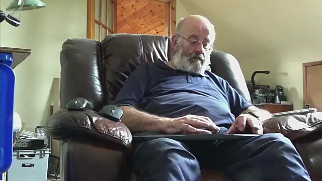 Snapshot of janzer13 chatting on 23, 9, 2025 janzer13 online show from 23, 9, 2025