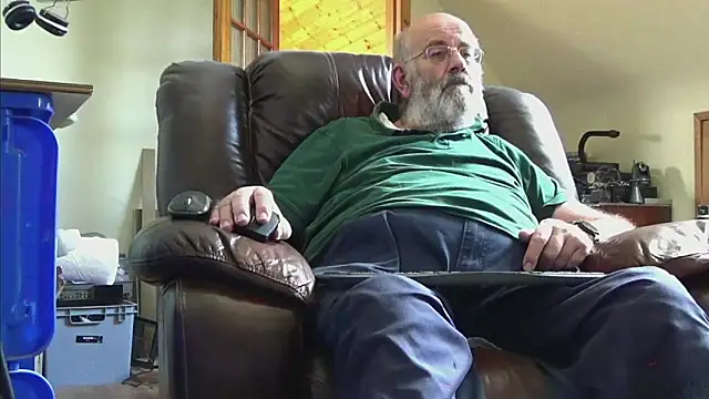 Snapshot of janzer13 chatting on 26, 9, 2025 janzer13 online show from 26, 9, 2025