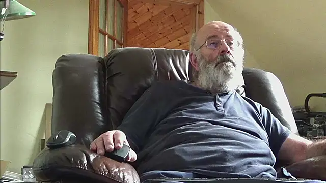 Snapshot of janzer13 chatting on 9, 10, 2025 janzer13 online show from 9, 10, 2025