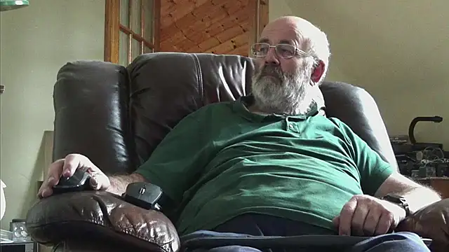 Snapshot of janzer13 chatting on 26, 10, 2025 janzer13 online show from 26, 10, 2025