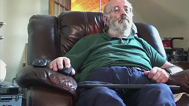 Snapshot of janzer13 chatting on 23, 11, 2025 janzer13 online show from 23, 11, 2025