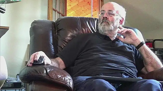 Snapshot of janzer13 chatting on 24, 11, 2025 janzer13 online show from 24, 11, 2025