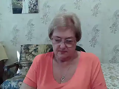Snapshot of Renata62011 chatting on 11, 9, 2025 Renata62011 online show from 11, 9, 2025