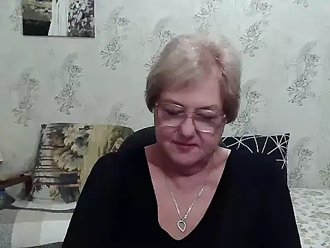 Snapshot of Renata62011 chatting on 17, 9, 2025 Renata62011 online show from 17, 9, 2025