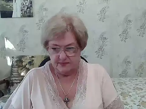 Snapshot of Renata62011 chatting on 28, 9, 2025 Renata62011 online show from 28, 9, 2025