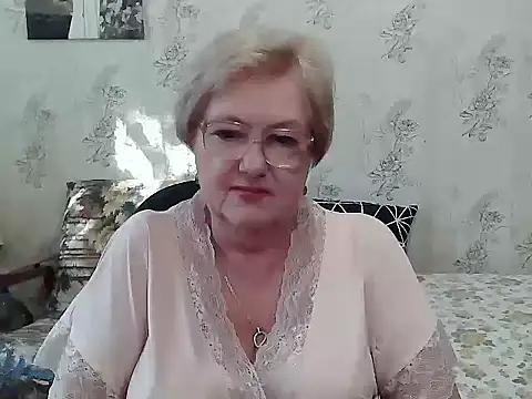 Snapshot of Renata62011 chatting on 3, 10, 2025 Renata62011 online show from 3, 10, 2025