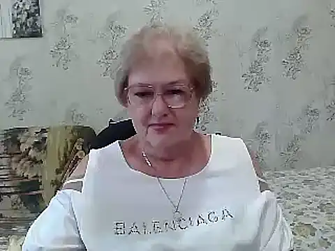 Snapshot of Renata62011 chatting on 9, 10, 2025 Renata62011 online show from 9, 10, 2025