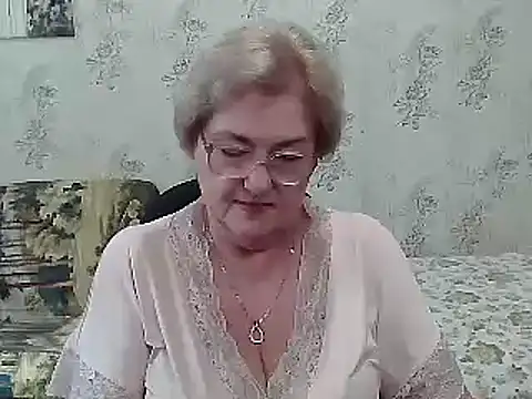 Snapshot of Renata62011 chatting on 12, 10, 2025 Renata62011 online show from 12, 10, 2025