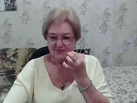 Snapshot of Renata62011 chatting on 19, 10, 2025 Renata62011 online show from 19, 10, 2025