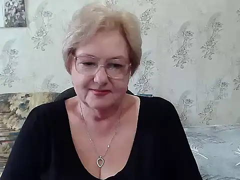 Snapshot of Renata62011 chatting on 8, 11, 2025 Renata62011 online show from 8, 11, 2025