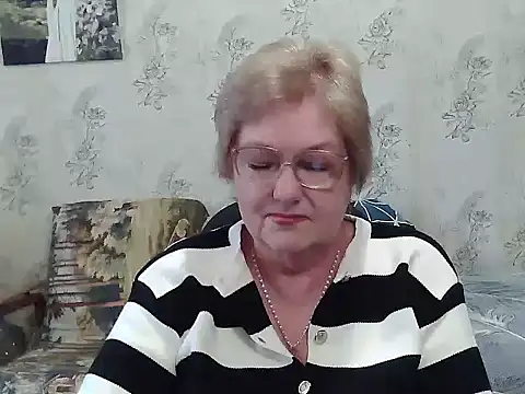 Snapshot of Renata62011 chatting on 3, 12, 2025 Renata62011 online show from 3, 12, 2025