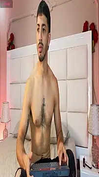 ArturoCardona  online show from 14, 1, 2026