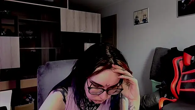 HighelikeGirl online show from 16, 9, 2025