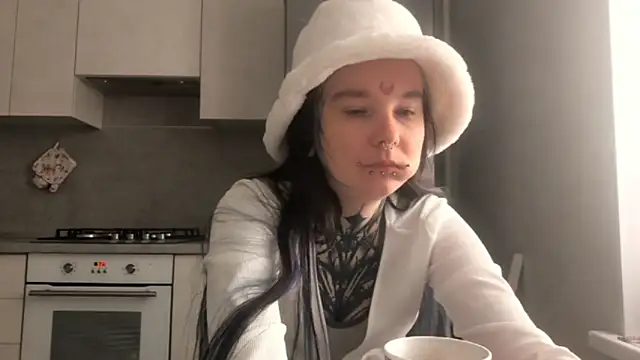 HighelikeGirl online show from 27, 2, 2026