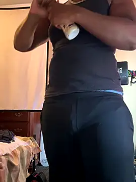 KeYBuMp323 online show from 8, 10, 2025