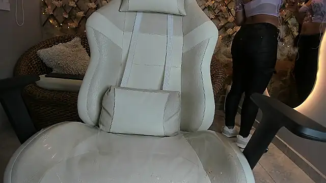 VenusBlazer online show from 27, 2, 2026