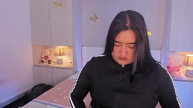 LilyWhitney online show from 3, 2, 2026